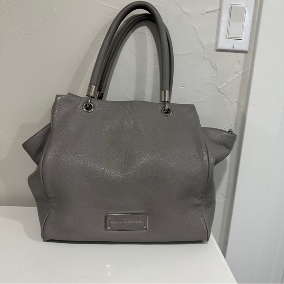 Marc By Marc Jacobs Gray Shoulder Bag - Picture 1 of 13